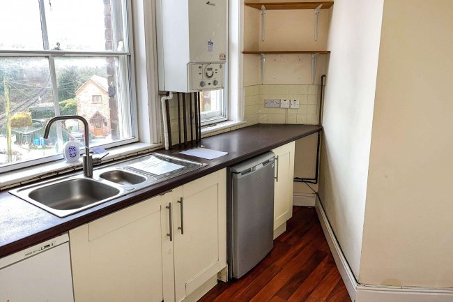 3 Park Crescent, Llandrindod Wells, LD1 6AB 4