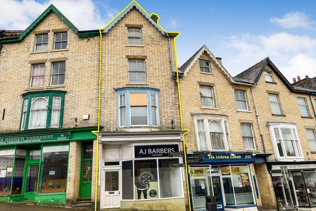 3 Park Crescent, Llandrindod Wells, LD1 6AB 4