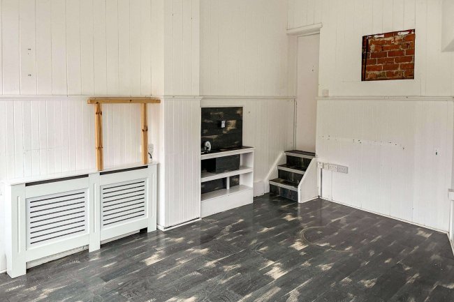 3 Park Crescent, Llandrindod Wells, LD1 6AB 4