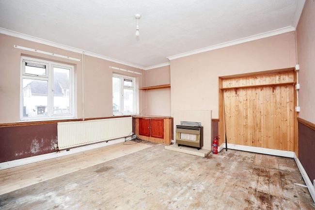 82 Woodlands Road, Chippenham, Wiltshire, SN14 0HG 8