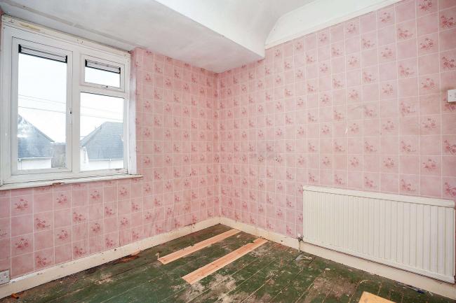 82 Woodlands Road, Chippenham, Wiltshire, SN14 0HG 8