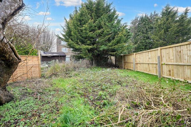 82 Woodlands Road, Chippenham, Wiltshire, SN14 0HG 8