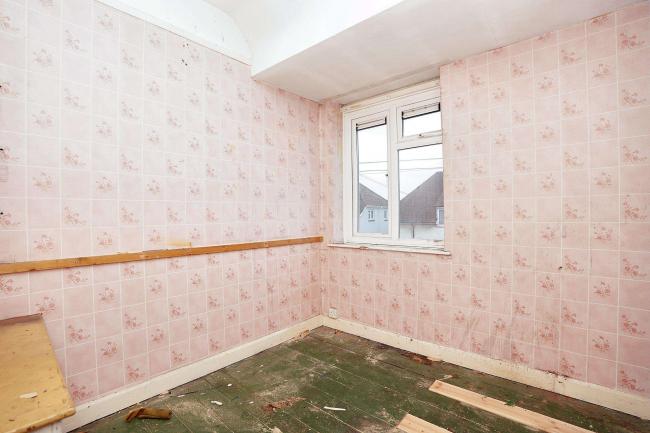 82 Woodlands Road, Chippenham, Wiltshire, SN14 0HG 8