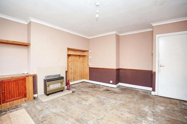 82 Woodlands Road, Chippenham, Wiltshire, SN14 0HG 8