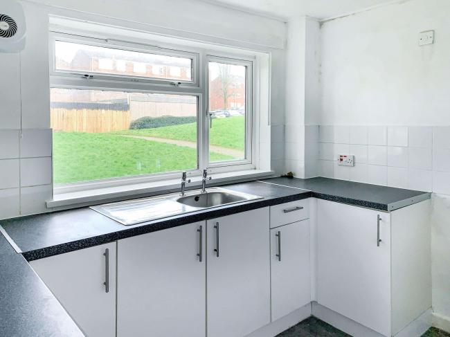 Flat 3, 24 Clent Way, Bartley Green, Birmingham, B32 4NN 10