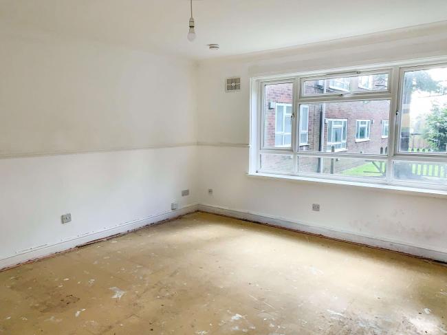 Flat 3, 24 Clent Way, Bartley Green, Birmingham, B32 4NN 10