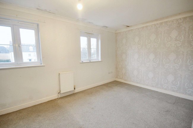 12 Northfield Road, Witney, Oxfordshire, OX28 1FE 5