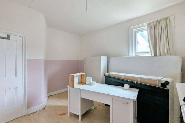 76A Grange Park Road, Thornton Heath, CR7 8QB 5