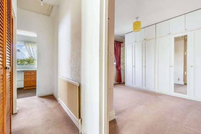 26A Mill Way, London, NW7 3RB 6