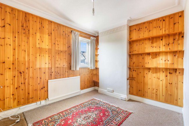 26A Mill Way, London, NW7 3RB 6