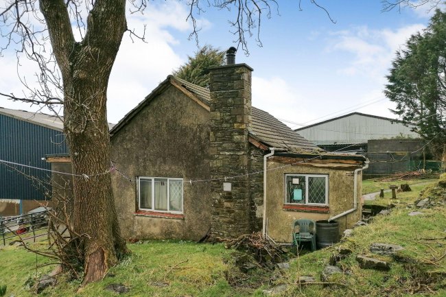Bronydre, Coed Y Bryn, Llandysul, SA44 5LY 2