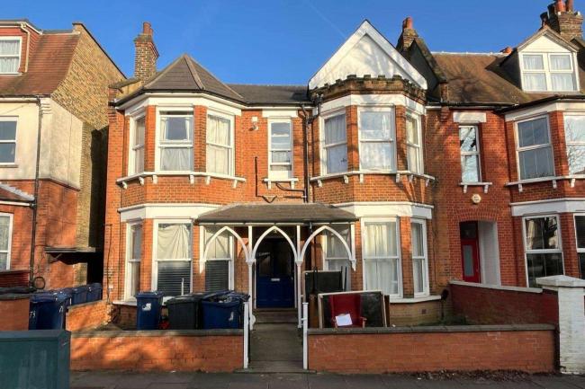 Flat 3, 104 Goldsmith Avenue, Acton, London W3 6HW 9