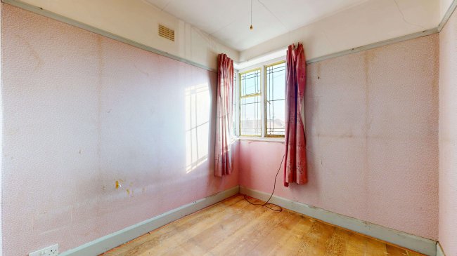 25 Beechmont Gardens, Southend-on-Sea, SS2 6RP 6