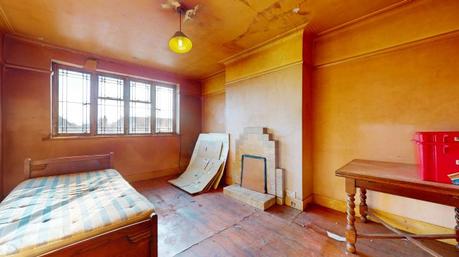 25 Beechmont Gardens, Southend-on-Sea, SS2 6RP 6