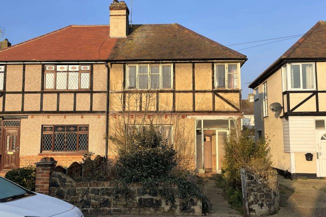 25 Beechmont Gardens, Southend-on-Sea, SS2 6RP 6