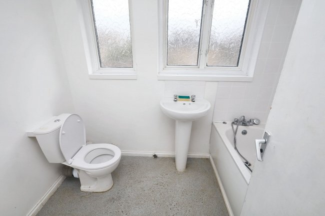 6 Wingate Crescent, Croydon, CR0 3AL 5