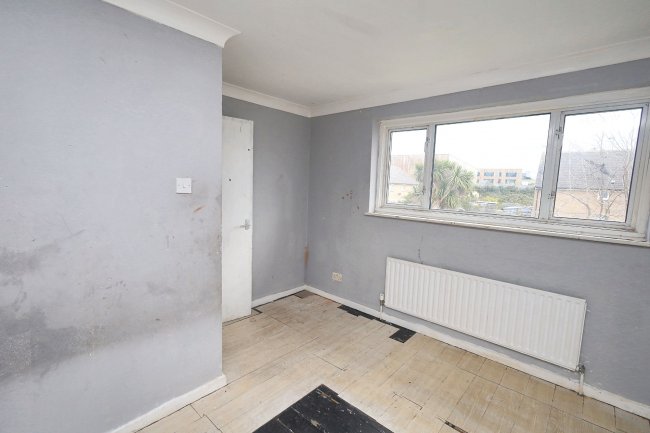 6 Wingate Crescent, Croydon, CR0 3AL 5