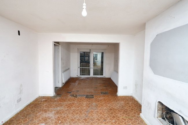 6 Wingate Crescent, Croydon, CR0 3AL 5