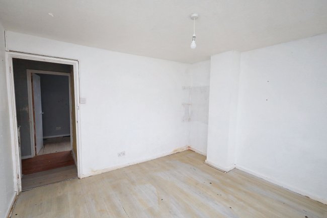 6 Wingate Crescent, Croydon, CR0 3AL 5