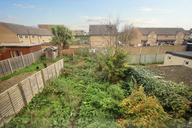 6 Wingate Crescent, Croydon, CR0 3AL 5