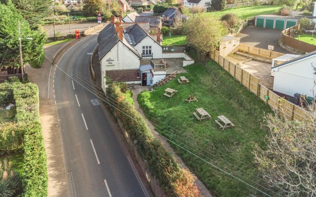 Butchers Arms, Carhampton, Minehead, Somerset, TA24 6LP 3