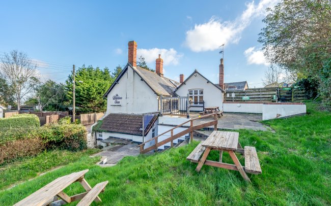 Butchers Arms, Carhampton, Minehead, Somerset, TA24 6LP 3