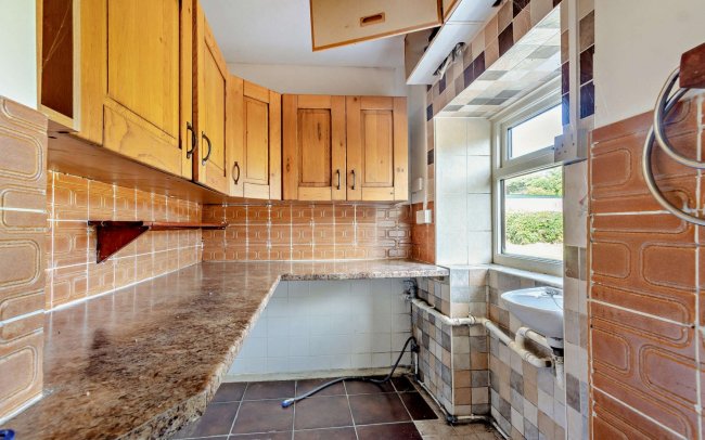 19 Pickburn Lane, Pickburn, Doncaster, DN5 7XF 7