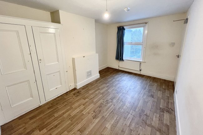 44 Campbell Road, Maidstone, Kent, ME15 6QA 5