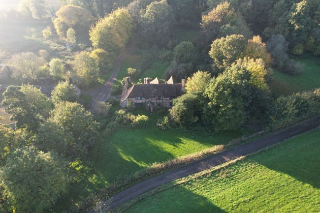 Tappington Hall Farm, Canterbury Road, Denton, Kent, CT4 6RG 6