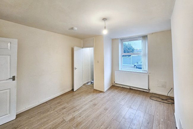 86 Brookshaw Street, Bury, Lancashire, BL9 6EB 8