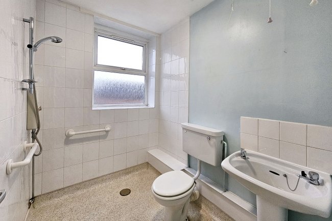 86 Brookshaw Street, Bury, Lancashire, BL9 6EB 8