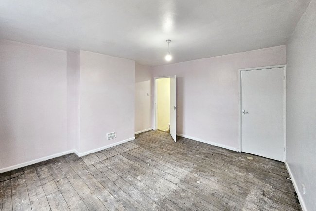 86 Brookshaw Street, Bury, Lancashire, BL9 6EB 8