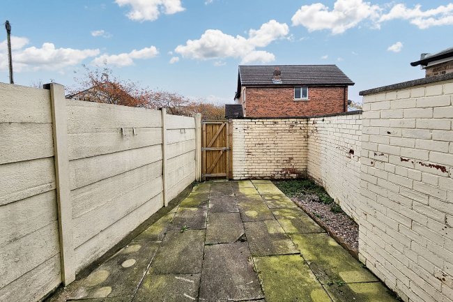 86 Brookshaw Street, Bury, Lancashire, BL9 6EB 8