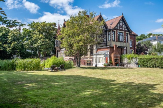 2 Brankesmere House, Queens Crescent, Southsea, Portsmouth, PO5 3HT 5