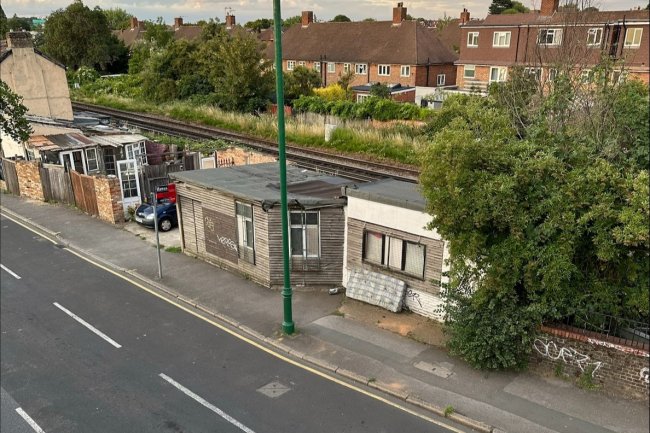 58 West Barnes Lane, New Malden, KT3 4PS 5