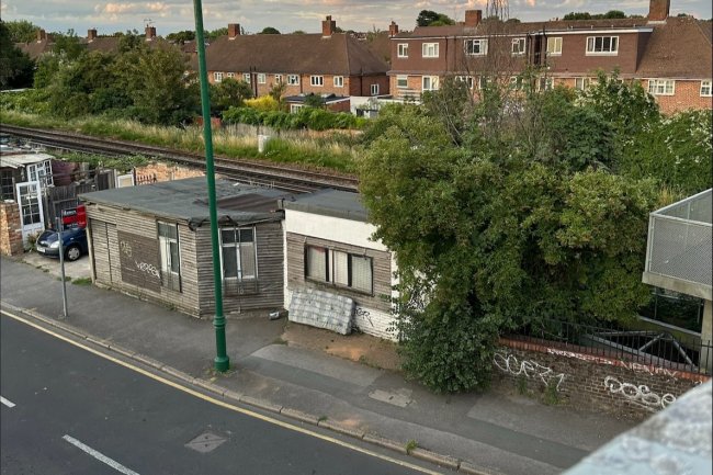 58 West Barnes Lane, New Malden, KT3 4PS 5