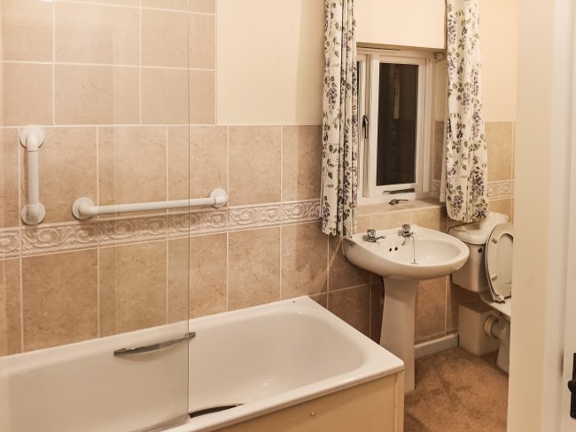 9 Wilsford, Devizes, Pewsey, SN9 6HB 6