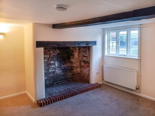 9 Wilsford, Devizes, Pewsey, SN9 6HB 6