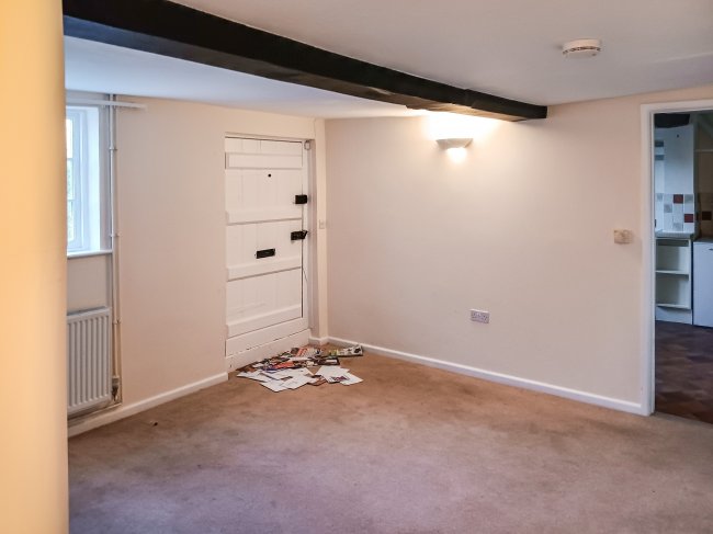 9 Wilsford, Devizes, Pewsey, SN9 6HB 6