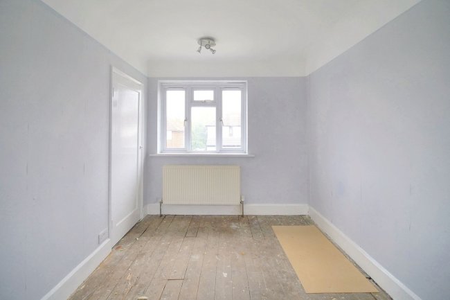 61 Glenmore Road, Welling, DA16 3BW 3