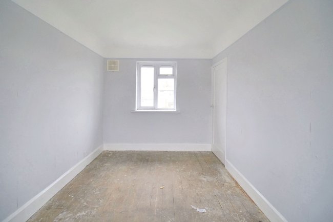 61 Glenmore Road, Welling, DA16 3BW 3
