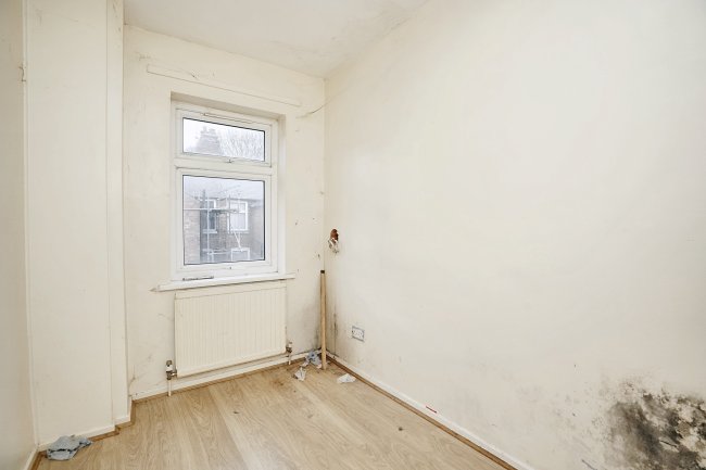24 Lothair Road, Leicester LE2 7QB 7