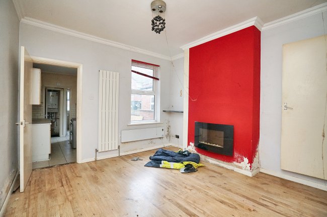 24 Lothair Road, Leicester LE2 7QB 7