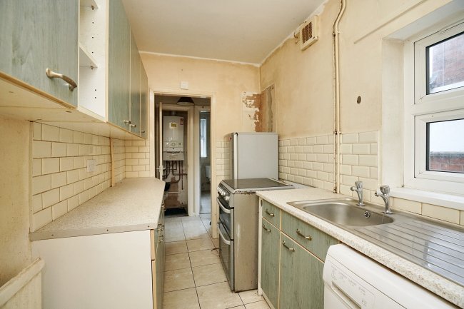 24 Lothair Road, Leicester LE2 7QB 7