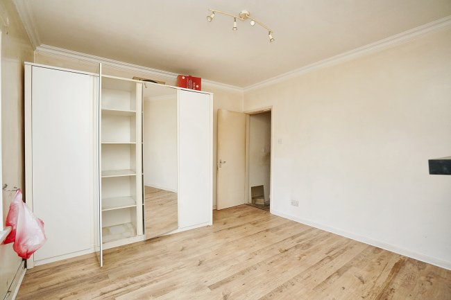 24 Lothair Road, Leicester LE2 7QB 7