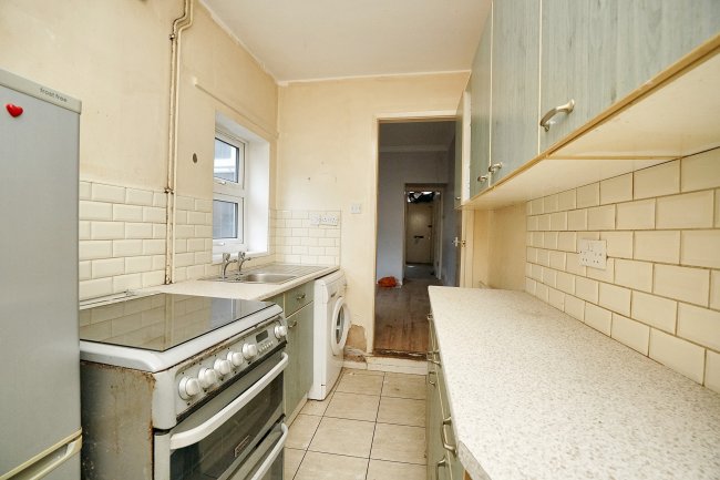 24 Lothair Road, Leicester LE2 7QB 7