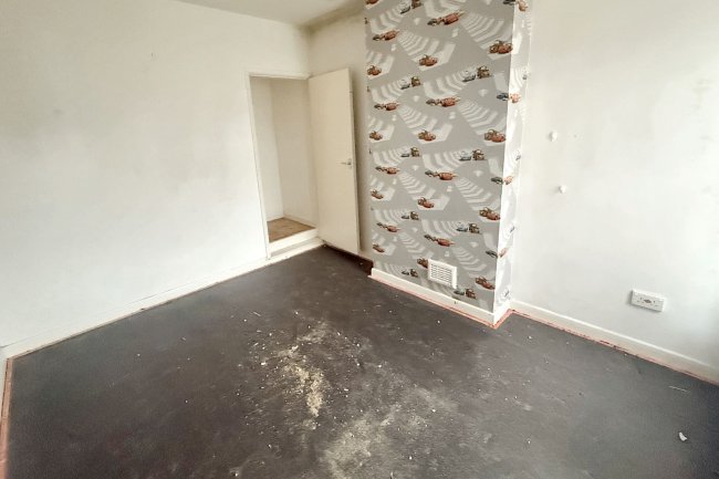 30 Livingstone Street, Leicester, LE3 0QY 8