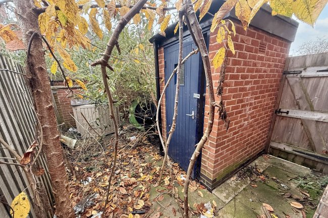 30 Livingstone Street, Leicester, LE3 0QY 8