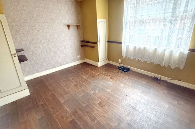 32 Ivanhoe Street, Leicester, LE3 9GW 2