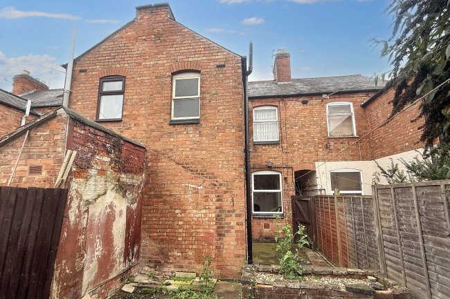 32 Ivanhoe Street, Leicester, LE3 9GW 2